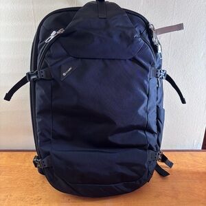 Pacsafe large 40L black anti-theft Carry-on luggage backpack